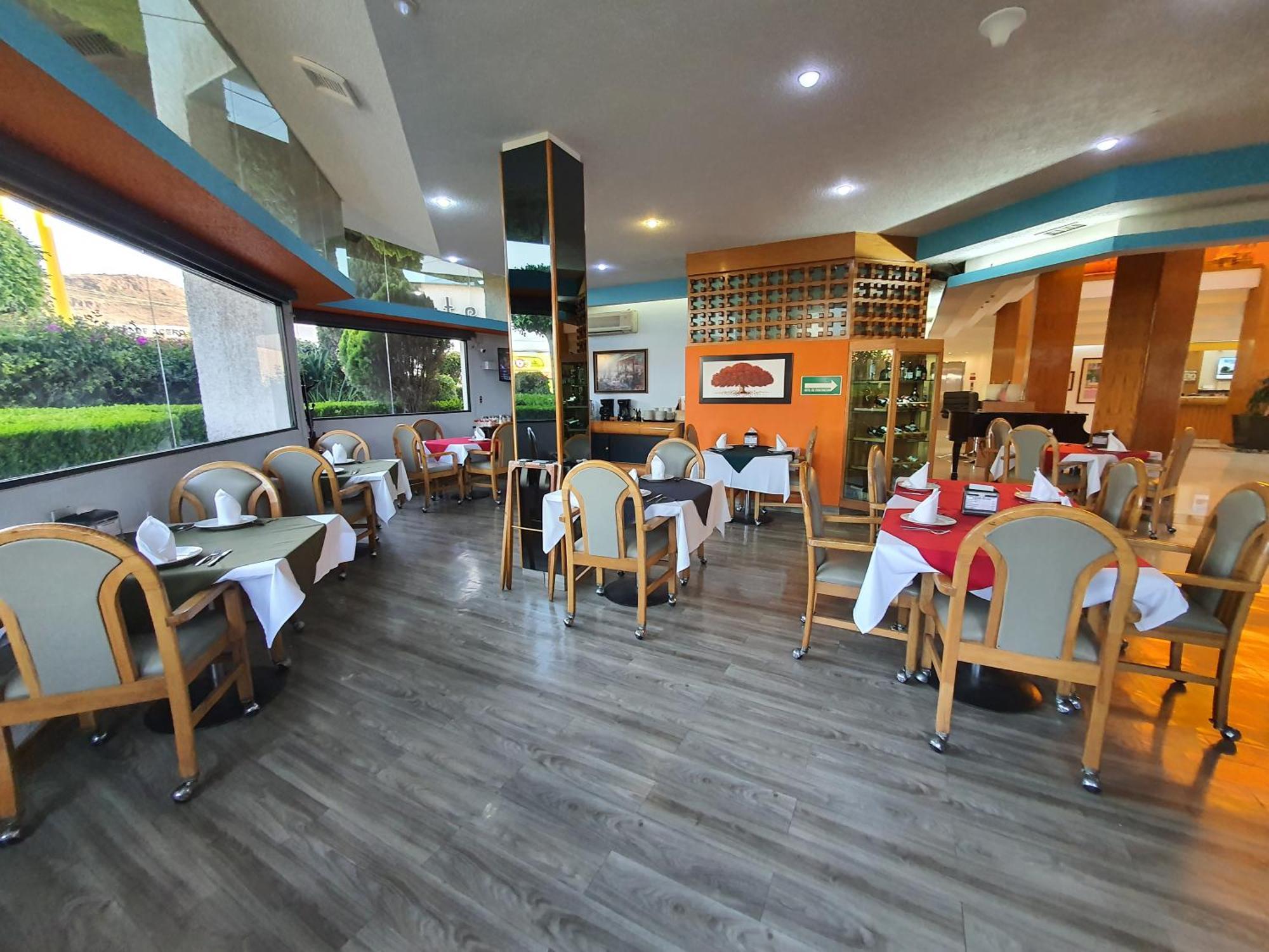 Hotel Alcampo Miranda Exterior photo